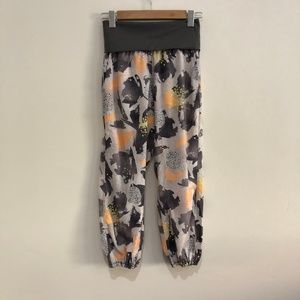 Lululemon Ultra-Lightweight Flowy Pant (4)